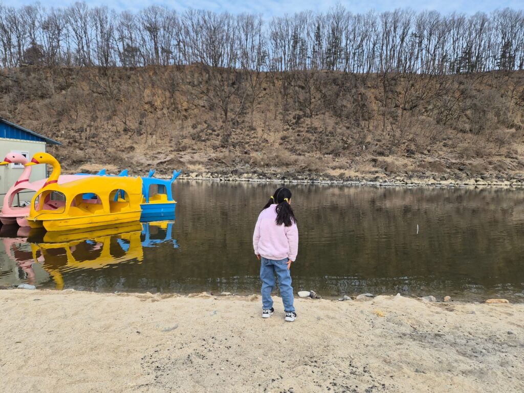 서울 근교 노지 캠핑 한탄강 강을바라보는너